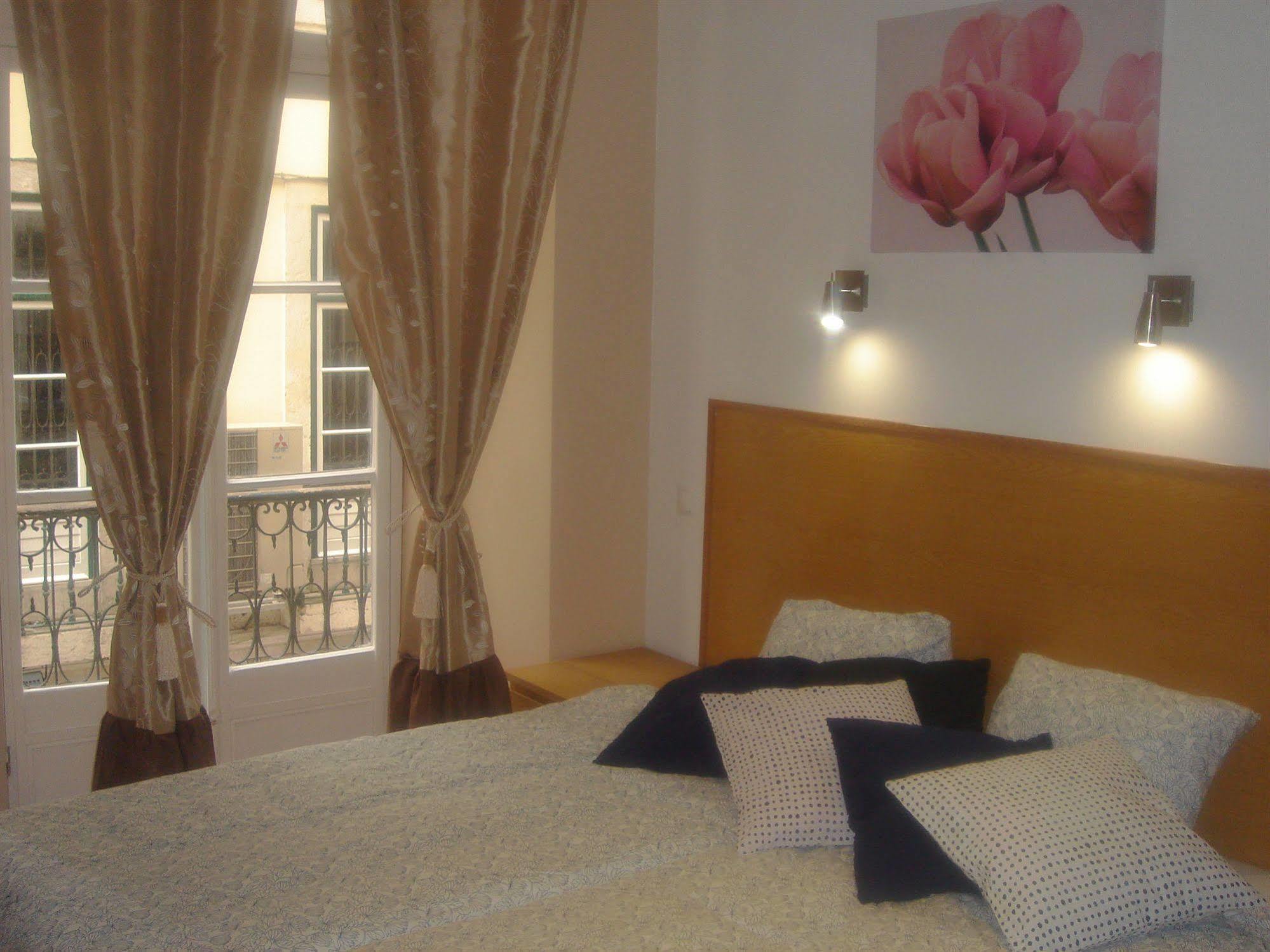 Downtown Guest House Lisbon Exterior photo
