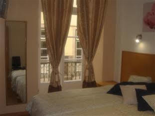 Downtown Guest House Lisbon Exterior photo